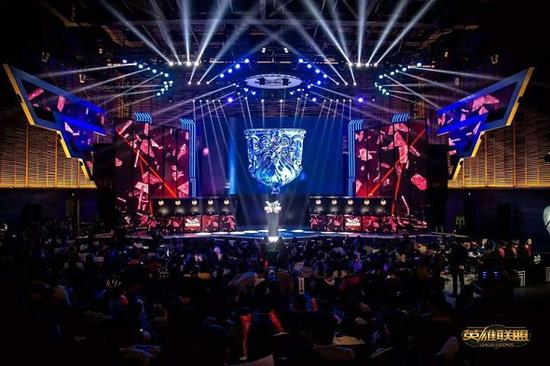 的季后赛中 的季后赛中