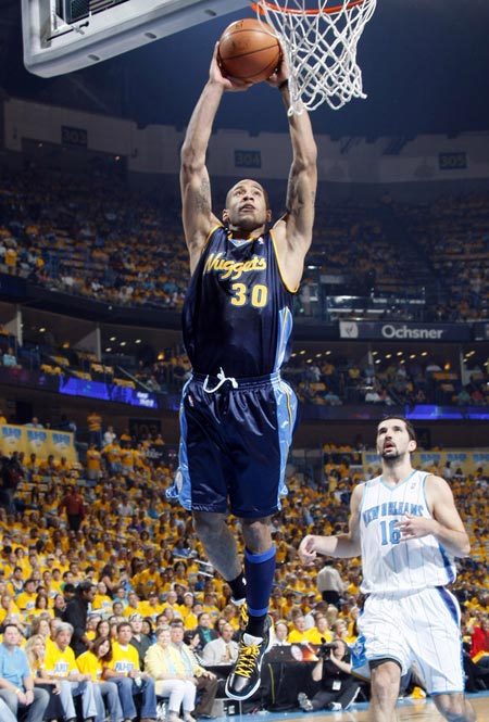 早位更紧 早位更紧