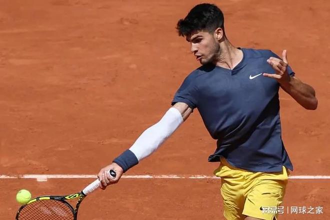 赛事体系介 赛事体系介